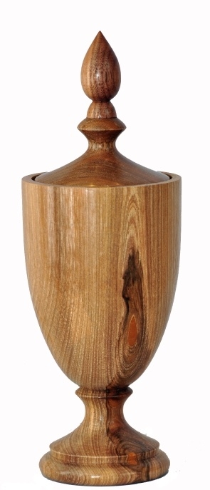 Cup-urn-by-John-Hawkeswell